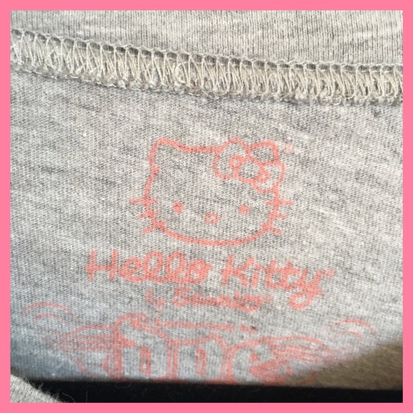 Hello Kitty Sanrio T-Shirt - Picture 3 of 3